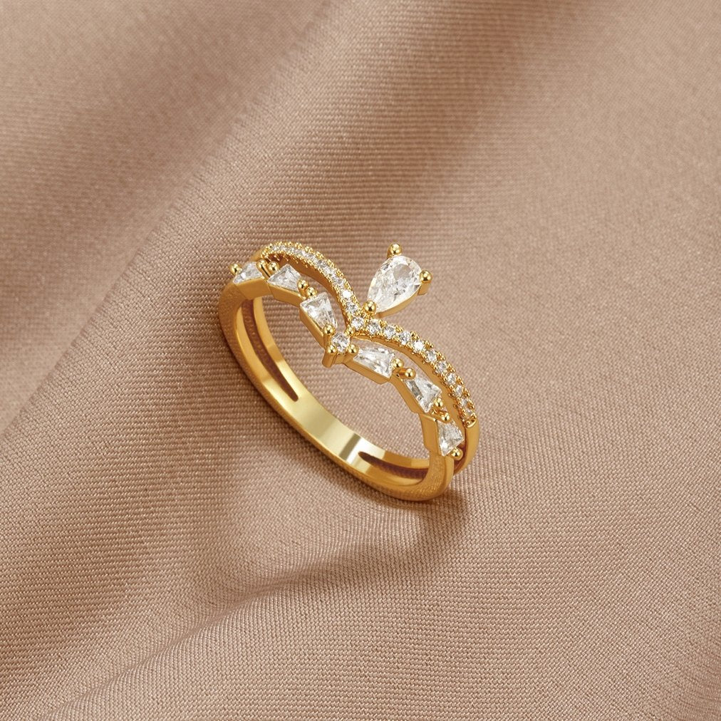 Amira – Gold Ring